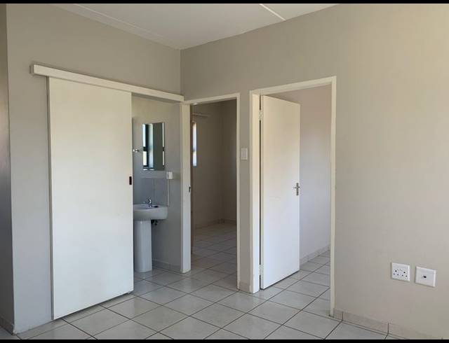 2 BEDROOM PROPERTY TO RENT IN KENLEAF